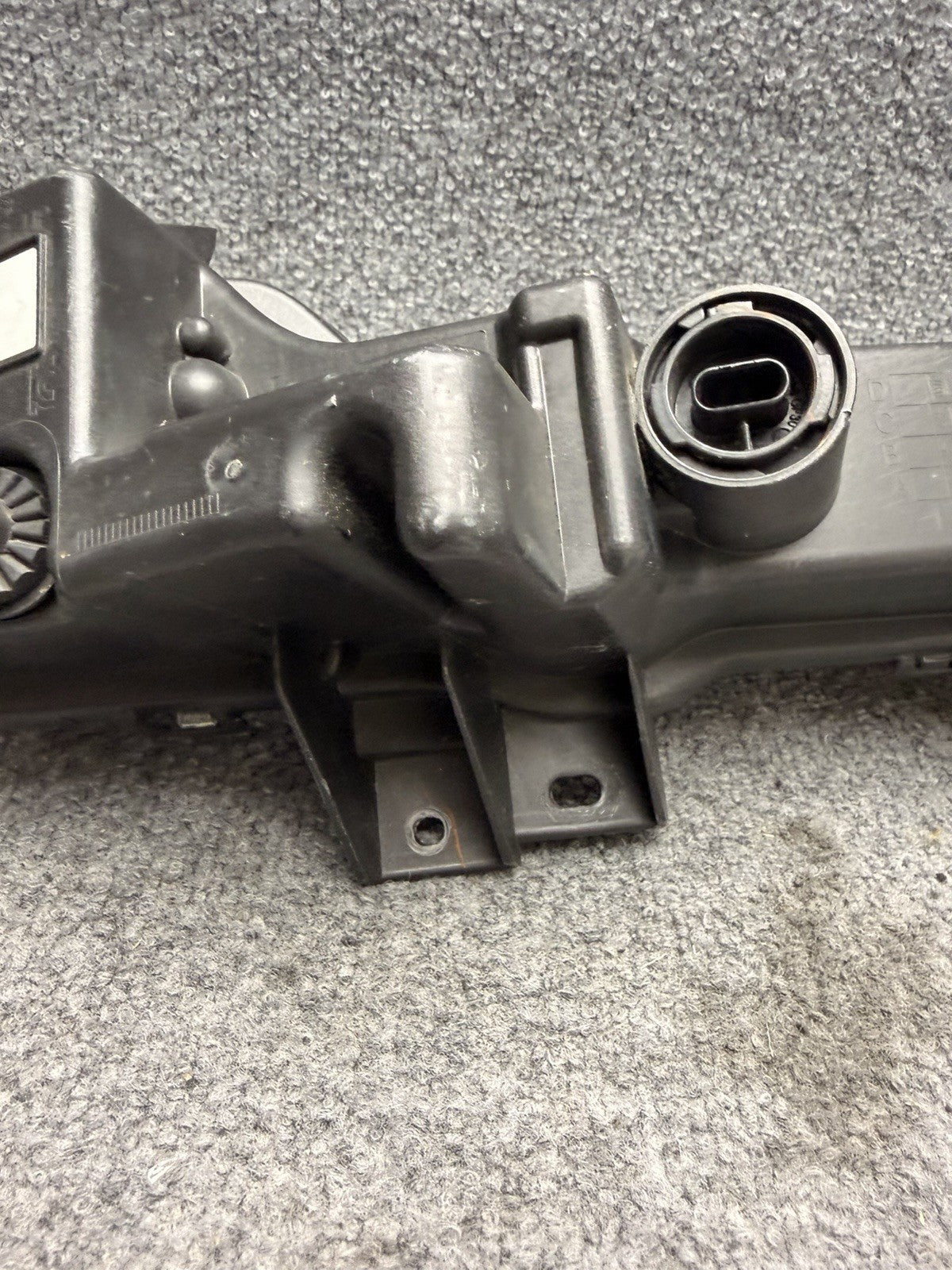 2020 - 2023 TESLA MODEL 3 Y DRIVER SIDE LEFT FOG LIGHT 3 PIN OEM