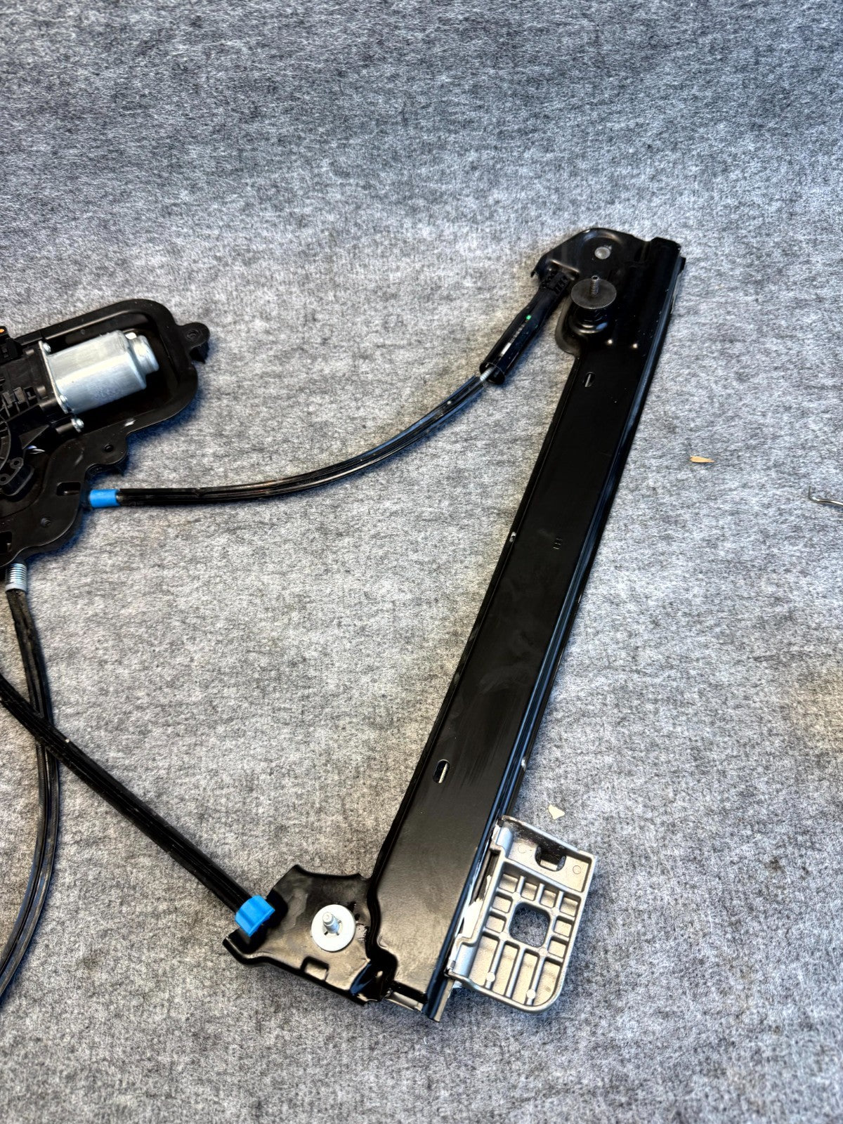 ♦️2017–2023 TESLA MODEL 3 FRONT RIGHT WINDOW REGULATOR & MOTOR OEM, 1096621-20-J