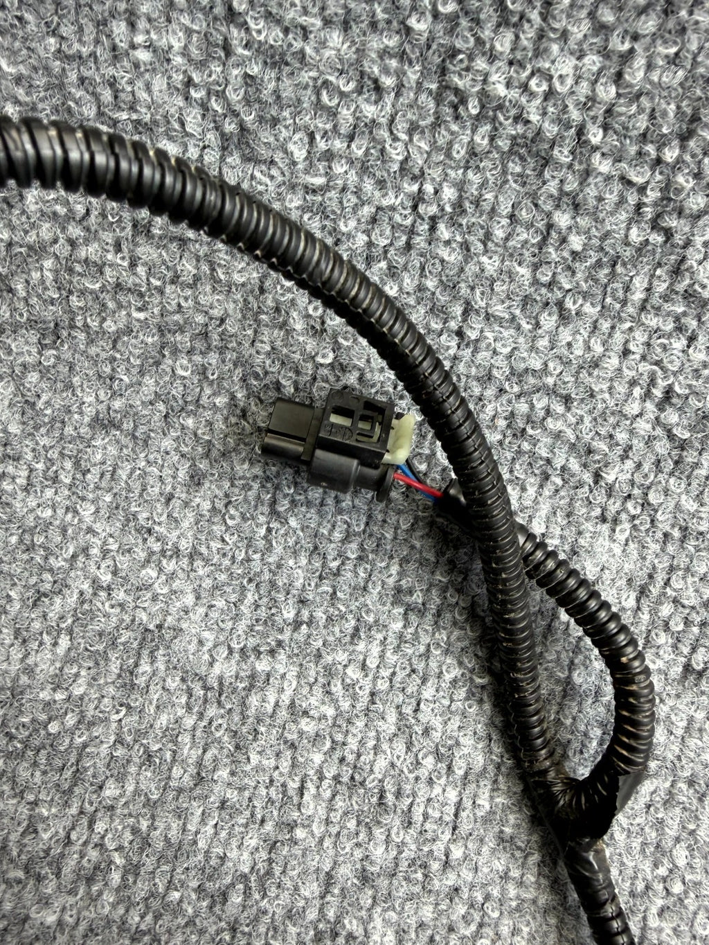 2017-2023 TESLA MODEL 3 REAR BUMPER WIRE HARNESS W/SENSORS OEM, 1067959-00-D