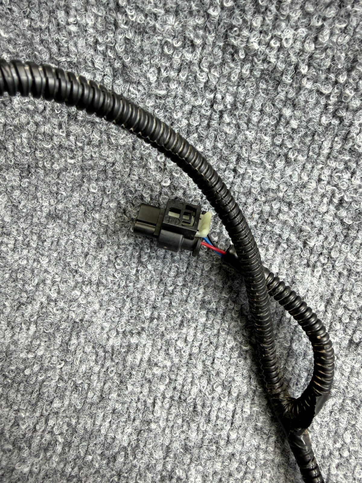 2017-2023 TESLA MODEL 3 REAR BUMPER WIRE HARNESS W/SENSORS OEM, 1067959-00-D