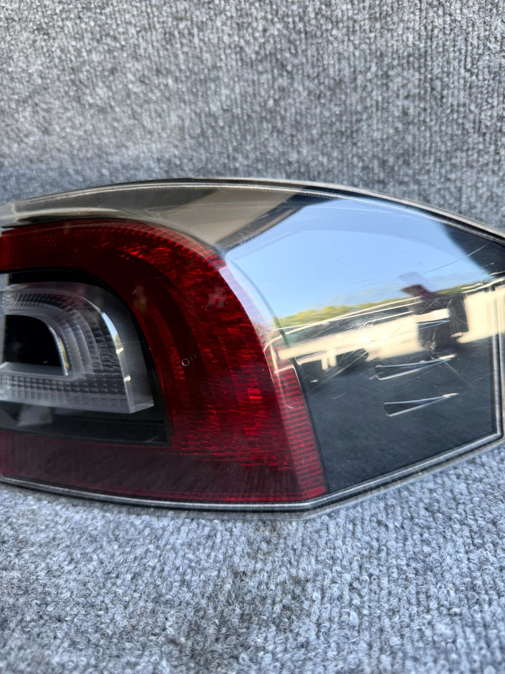 2012-2022 TESLA MODEL S RIGHT TAILLIGHT LED OUTER TAIL LAMP OEM, 6005919-00-C