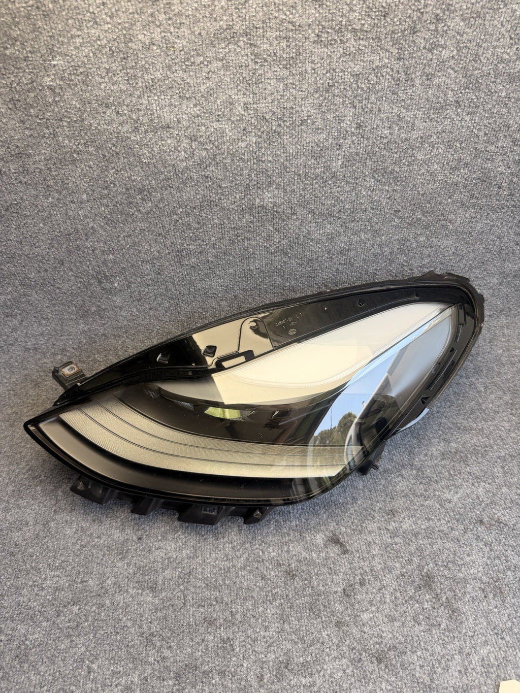 2021-2023 TESLA MODEL 3 Y LEFT HEADLIGHT PROJECTOR MATRIX 2ND GEN 1514952-00-C