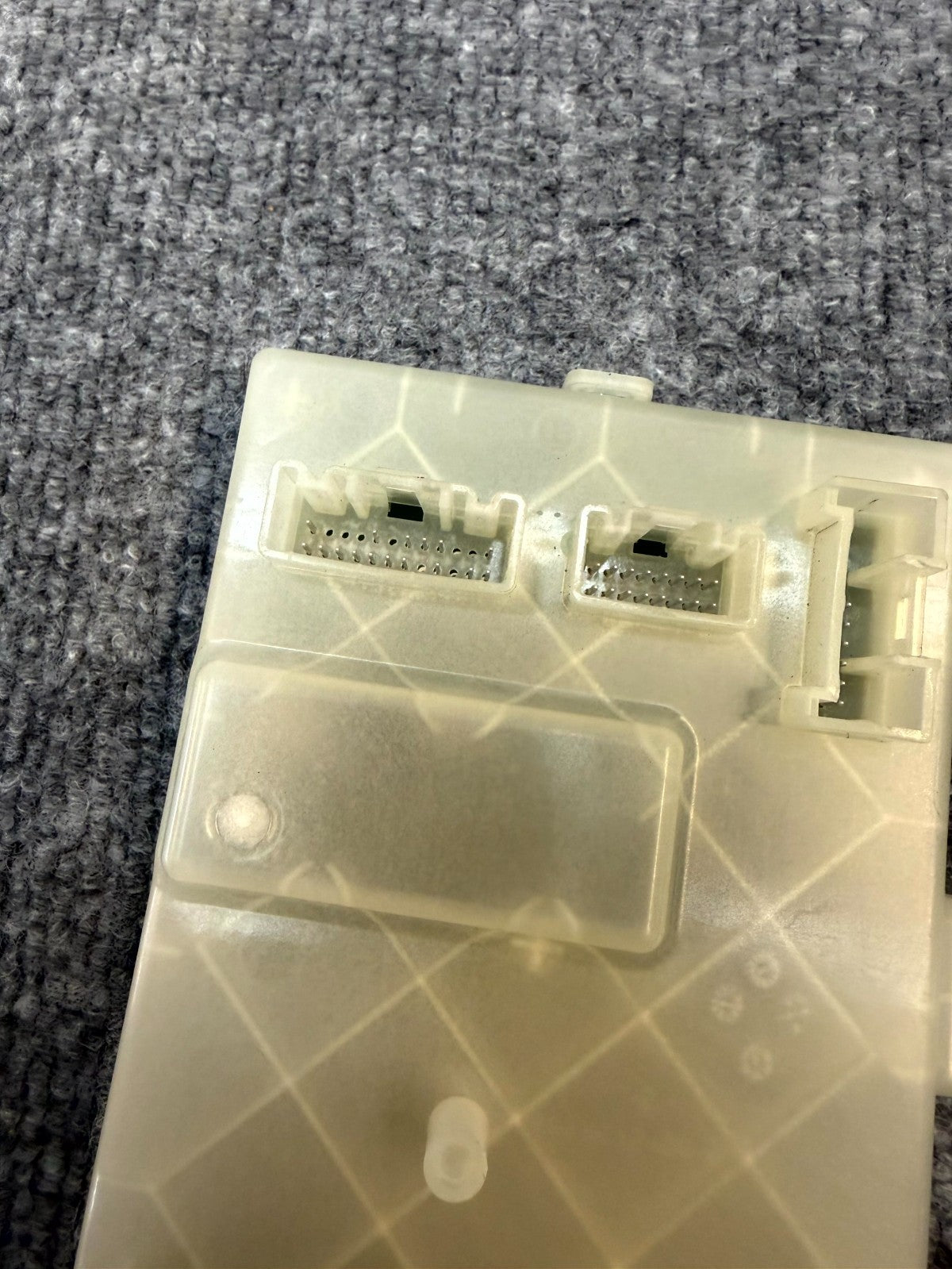 2020 - 2024 TESLA MODEL Y CHARGE PORT CONTROLLER MODULE UNIT OEM, 1537264-00-B