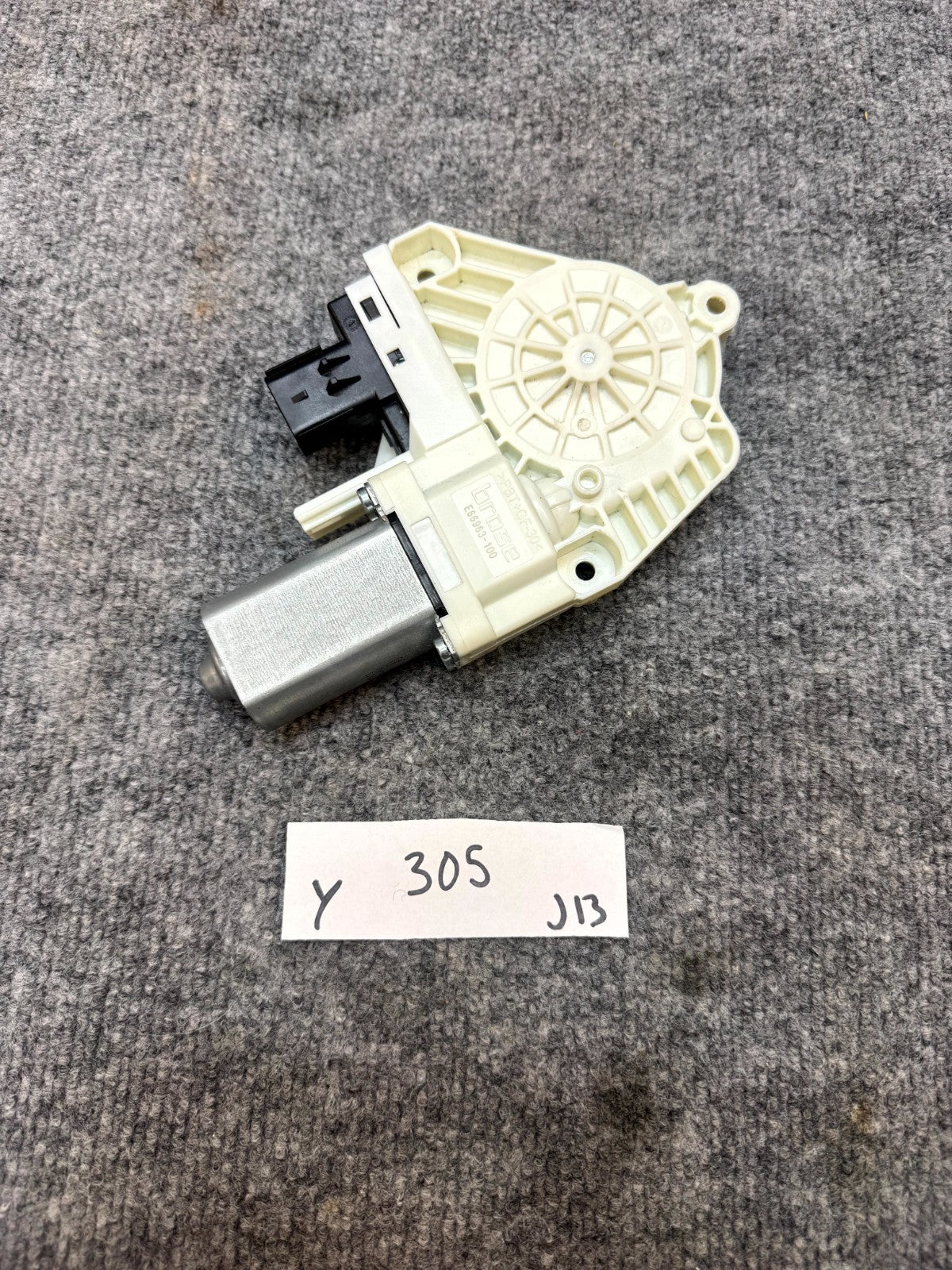 2020 - 2024 TESLA MODEL Y FRONT LEFT WINDOW REGULATOR MOTOR OEM, 1526796-00-E