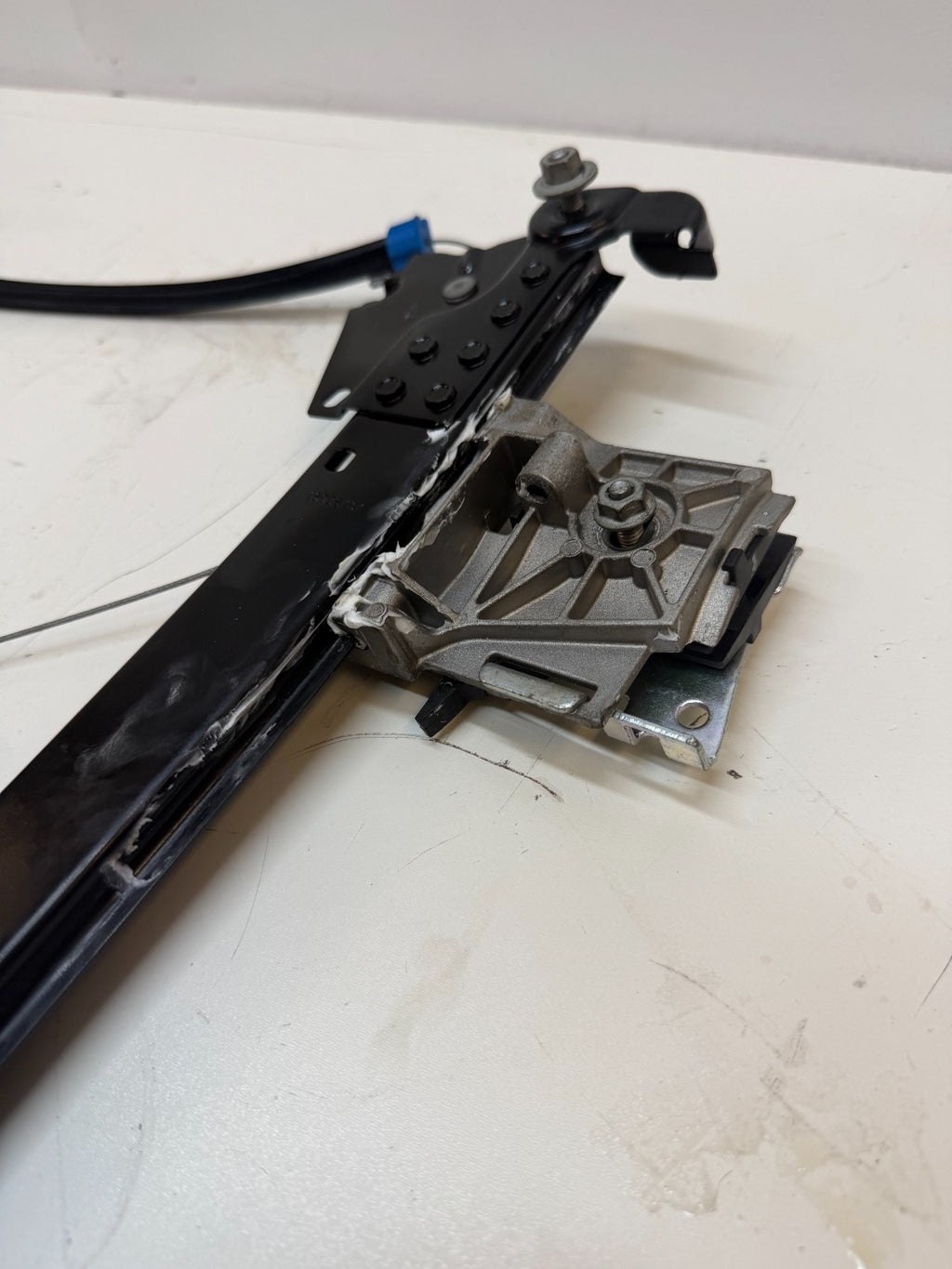 2012-2020 Tesla Model S Front Right Door Window Regulator & Motor 6006651-99-K