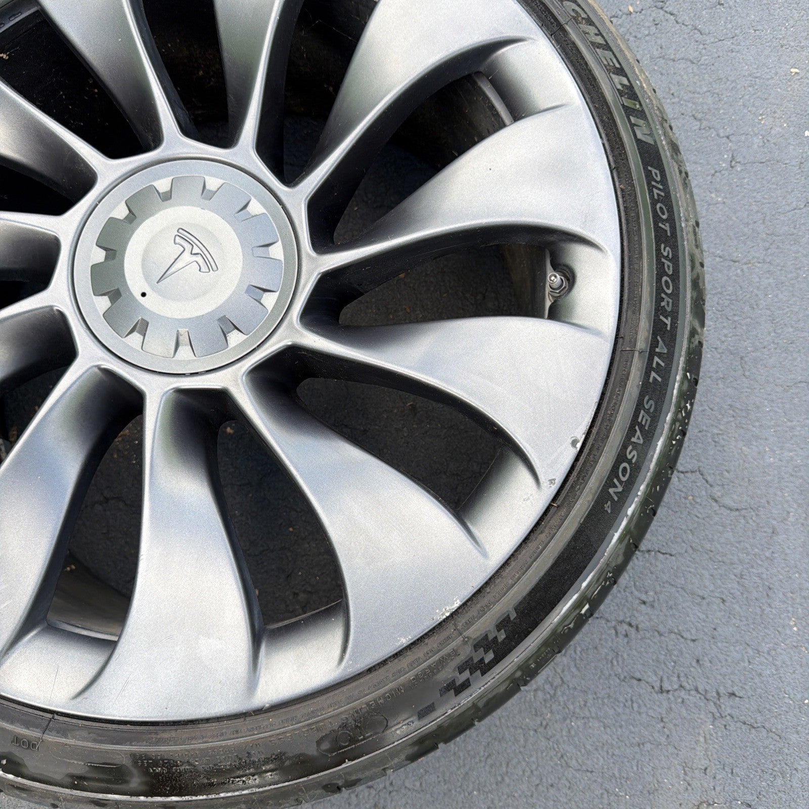 ⭕ 20-24 Model Y Rear Uberturbine Wheel Rim 21x10.5J 48MM 11-Spokes 1188227-00-B