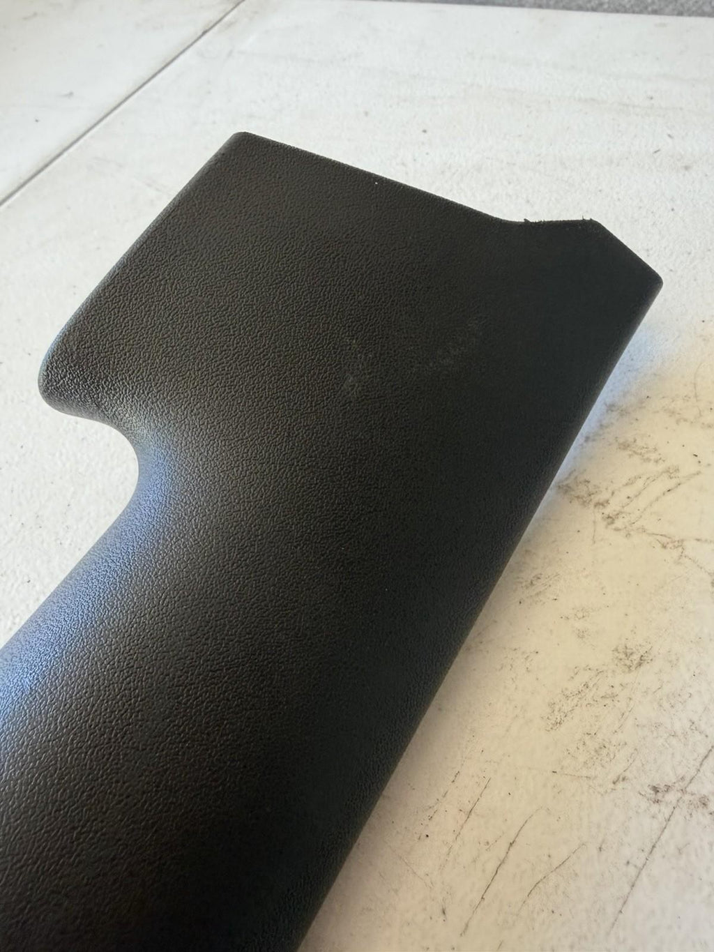 ♦️17–23 TESLA MODEL 3 REAR RIGHT SIDE C-PILLAR UPPER TRIM COVER OEM, 1086277-00H