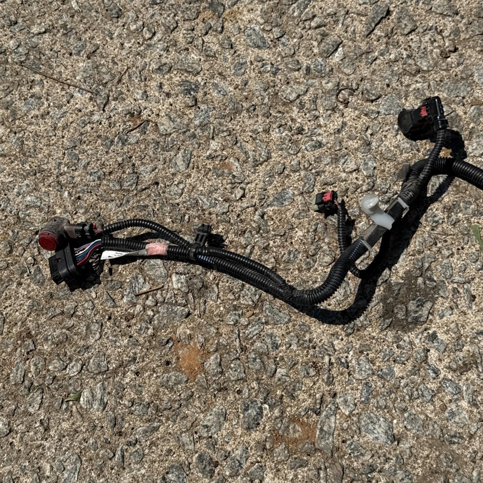 ♦️17-22 TESLA Model 3 FRONT BUMPER WIRE HARNESS CABLE W/ LAMP OEM, 1067958-00-G