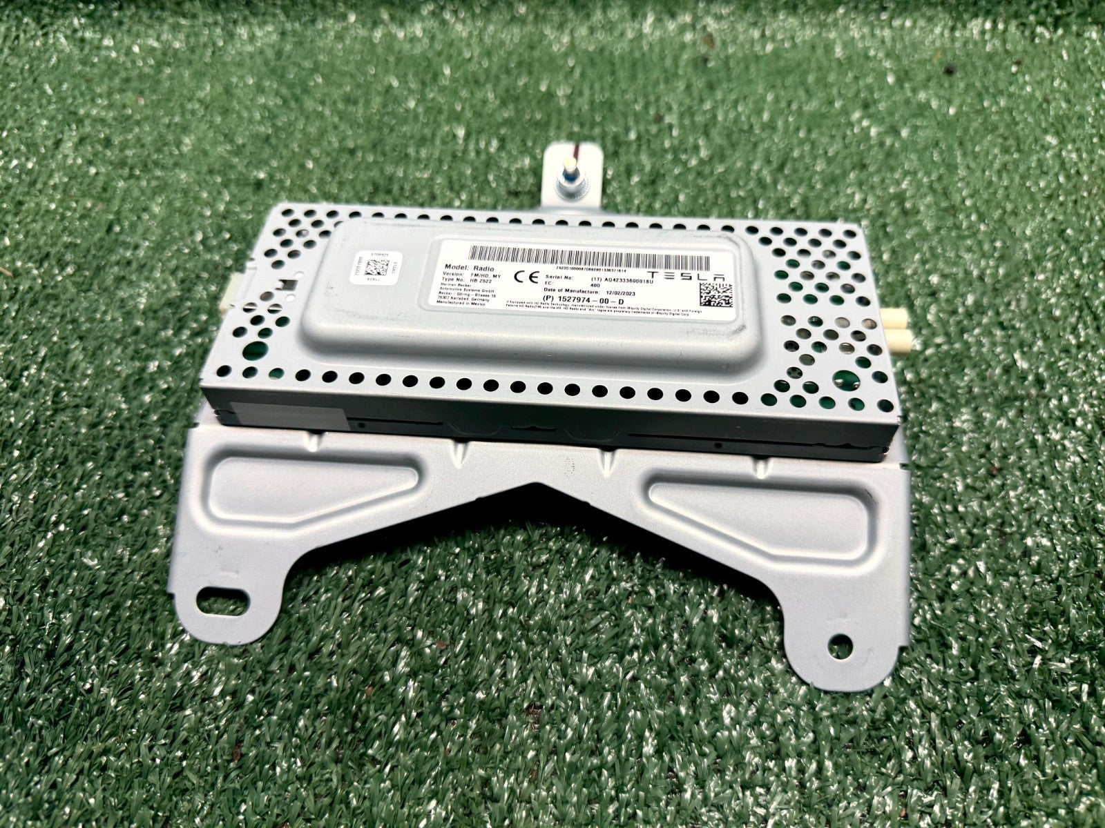 ♦️2020 - 2023 TESLA MODEL Y RADIO AUDIO SOUND RECEIVER MODULE OEM, 1527974-00-D