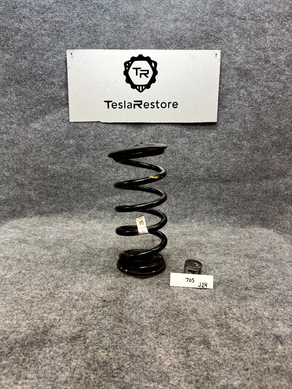 2020 - 2024 TESLA MODEL Y REAR LEFT OR RIGHT SIDE COIL SPRING OEM, 2288474-00-A