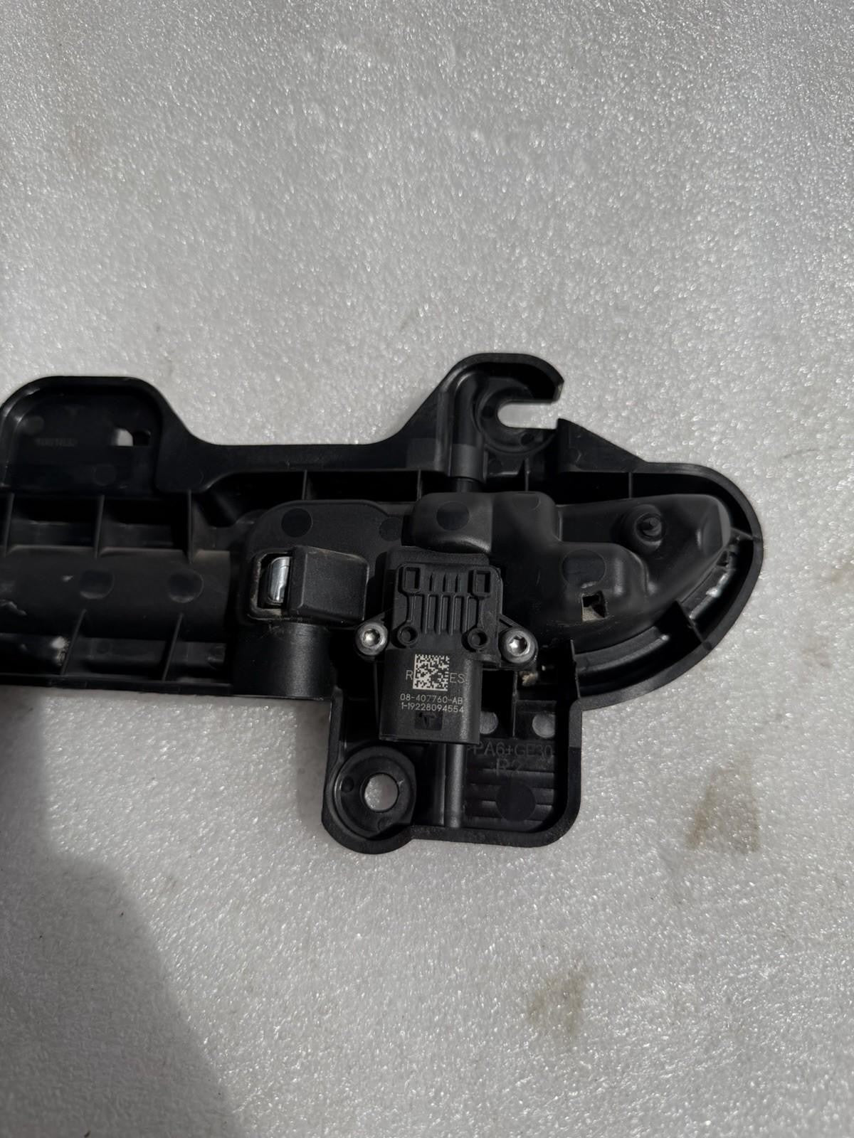 ♦️ 2017 - 2023 TESLA MODEL 3 FRONT/REAR RIGHT DOOR HANDLE OEM, 1081832-00-J