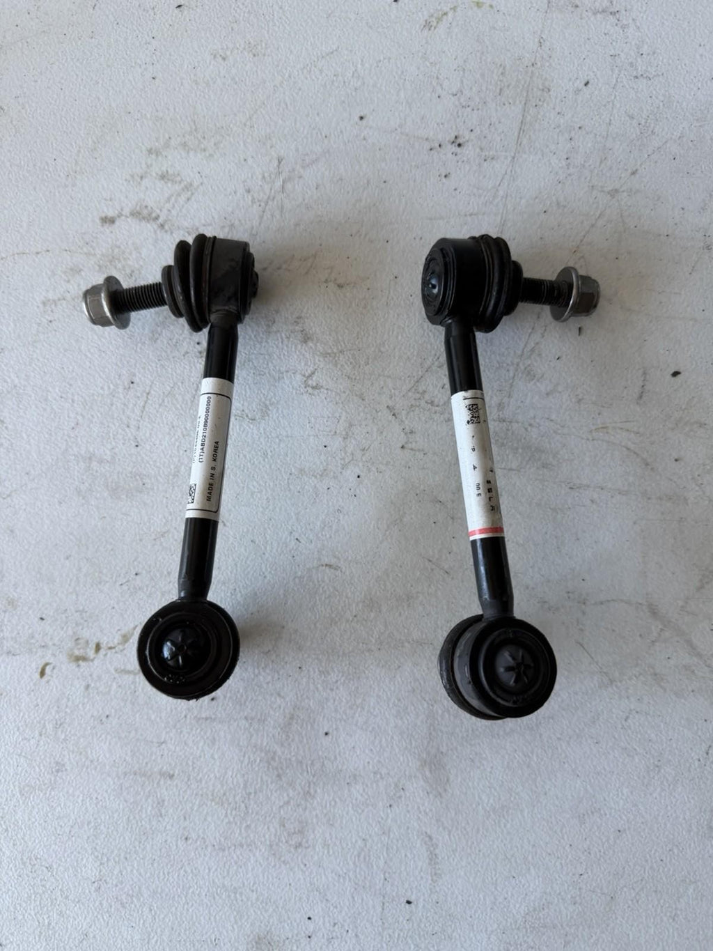 ♦️17–23 TESLA MODEL 3 REAR LH AND RH STABILIZER SWAY BAR LINK OEM, 1044496-00-E