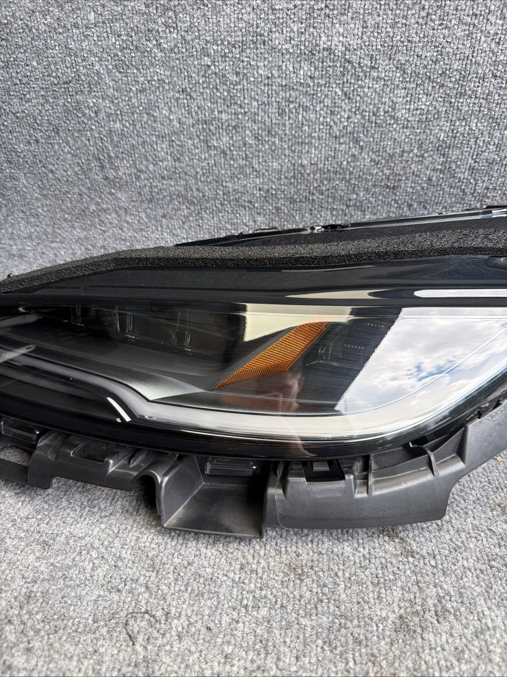 2024-2027 Tesla Model 3 Front left Driver Side LED headlight 1694086-00-G
