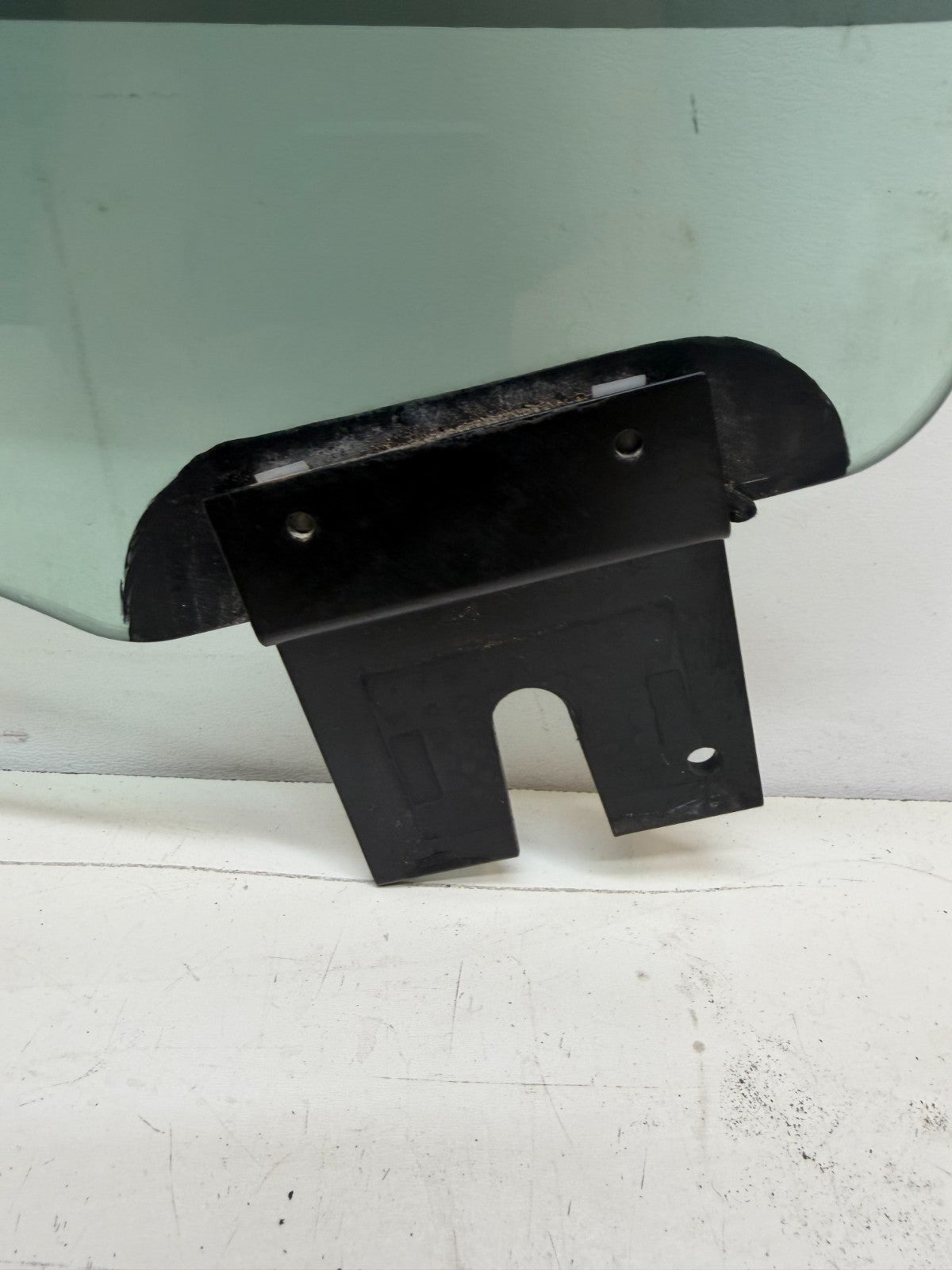 2012-2020 Tesla Model S Rear Passenger Side Door Window Glass 43R-001074