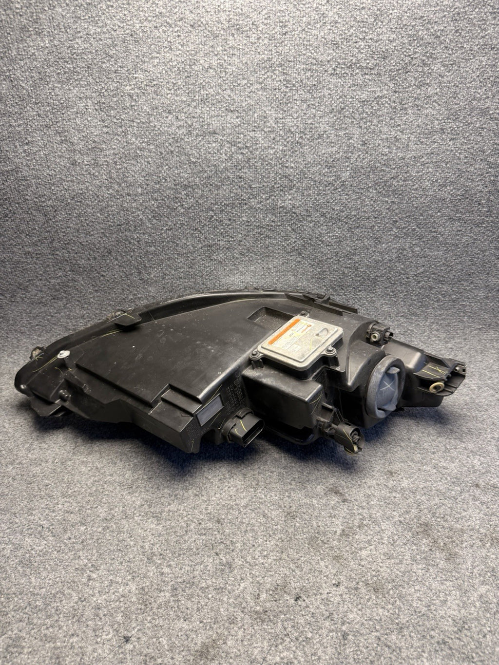 Tesla Model S Headlight Head Lamp Front Left 2012-2016 6005906-00-B OEM