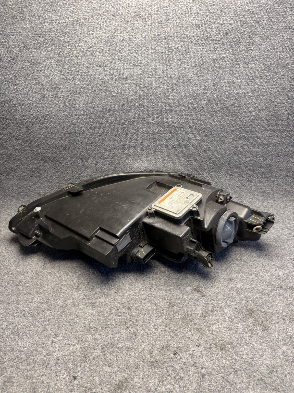 Tesla Model S Headlight Head Lamp Front Left 2012-2016 6005906-00-B OEM