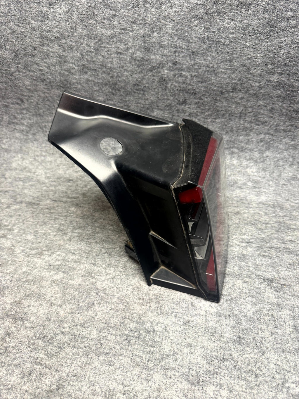 ♦️2017 - 2023 TESLA MODEL 3 REAR RIGHT SIDE TAILLIGHT LAMP OEM, 1077398-00-F