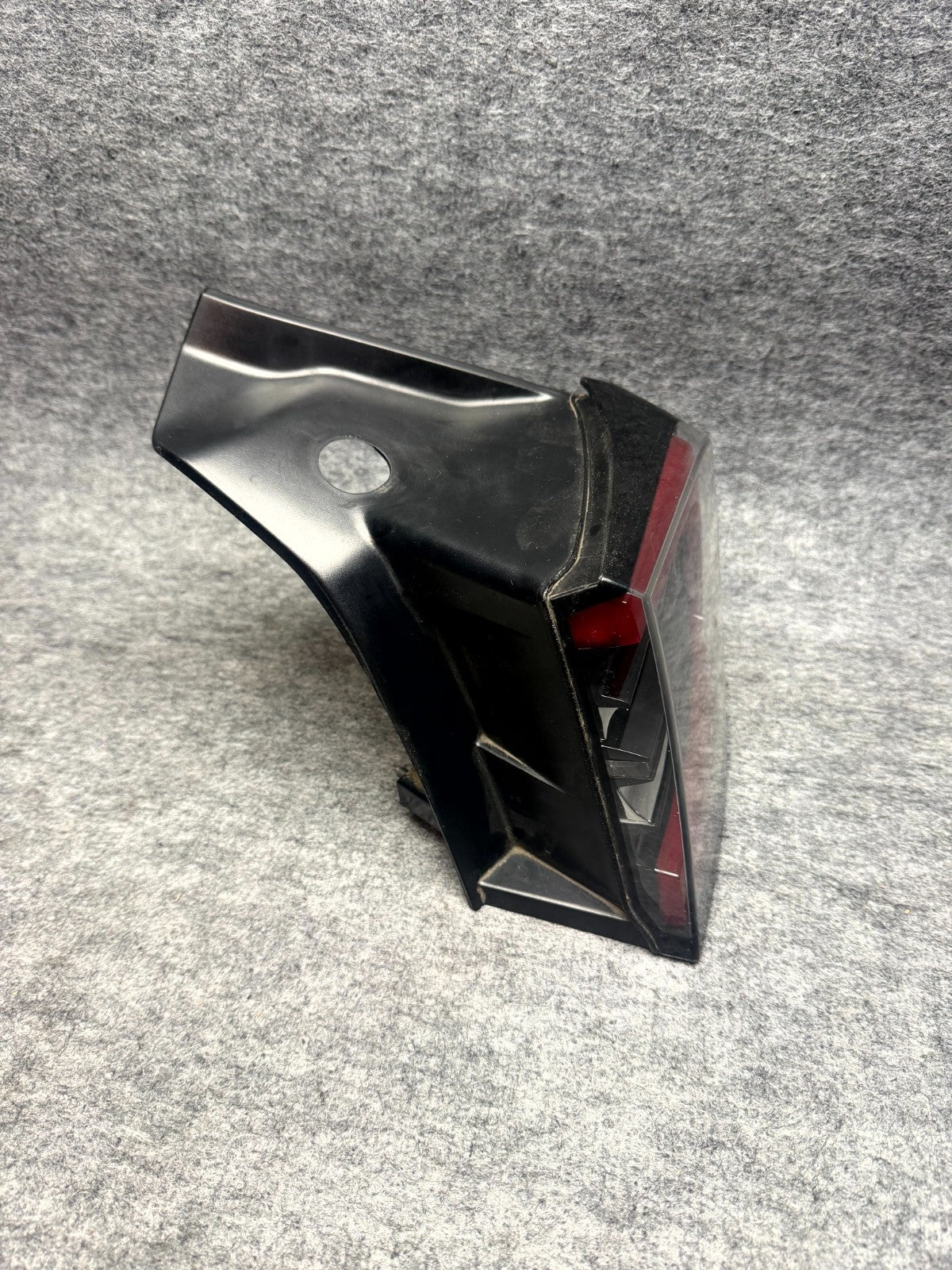 ♦️2017 - 2023 TESLA MODEL 3 REAR RIGHT SIDE TAILLIGHT LAMP OEM, 1077398-00-F