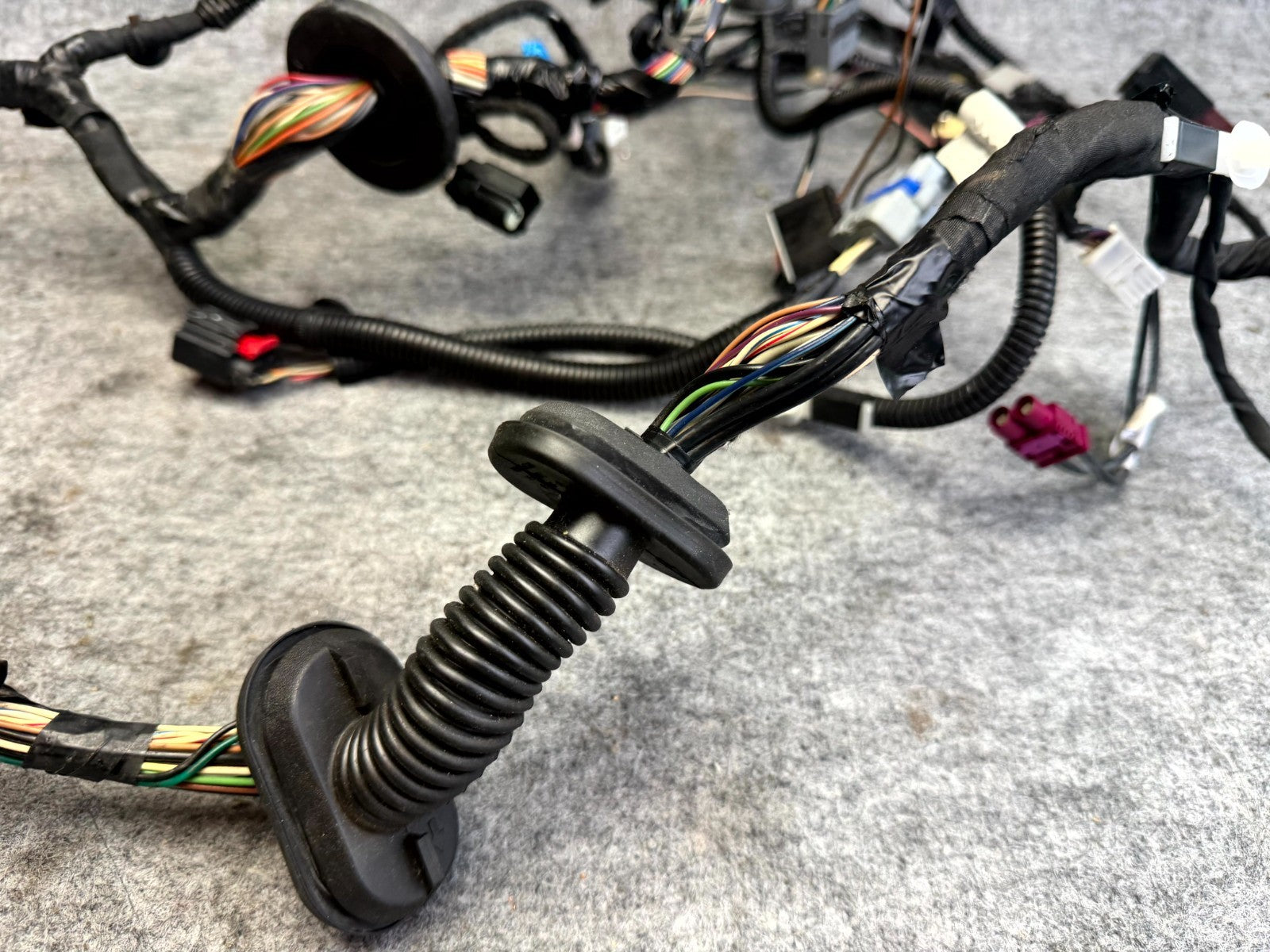 ♦️2012 - 2020 TESLA MODEL S FRONT RIGHT DOOR WIRING HARNESS OEM, 1004424-00-P
