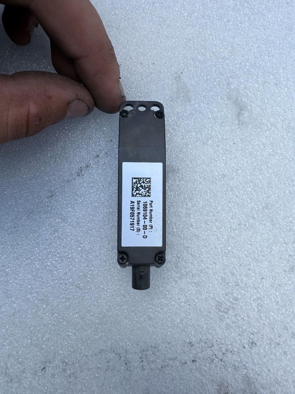 ♦️16-20 Tesla Model X RIGHT B-PILLAR EXTERIOR MOUNT CAMERA OEM, 1069104-00-D