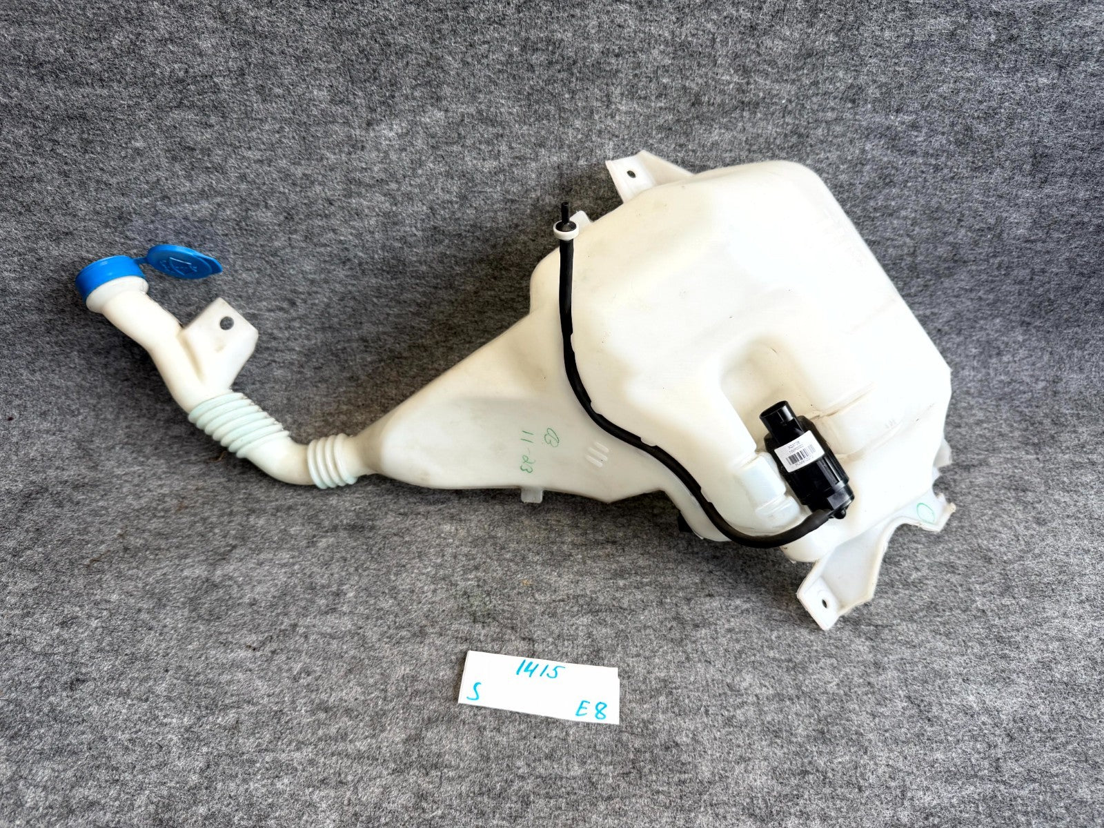 ♦️2012 - 2016 TESLA MODEL S WINDSHIELD WASHER RESERVOIR TANK OEM, 1005400-00-B