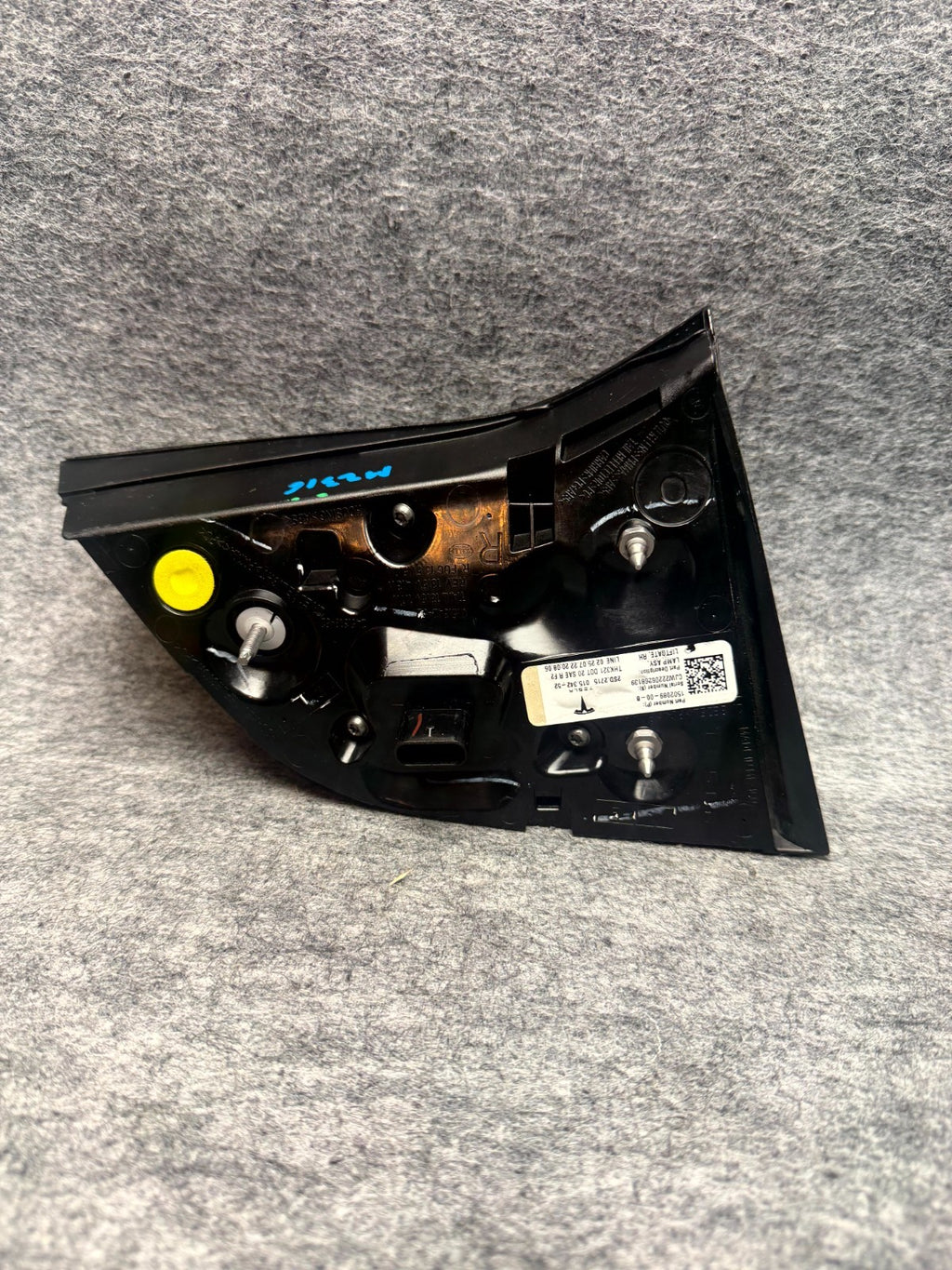 ♦️2017-2023 TESLA MODEL 3 REAR RIGHT SIDE INNER TAILLIGHT LAMP OEM, 1502089-00-B