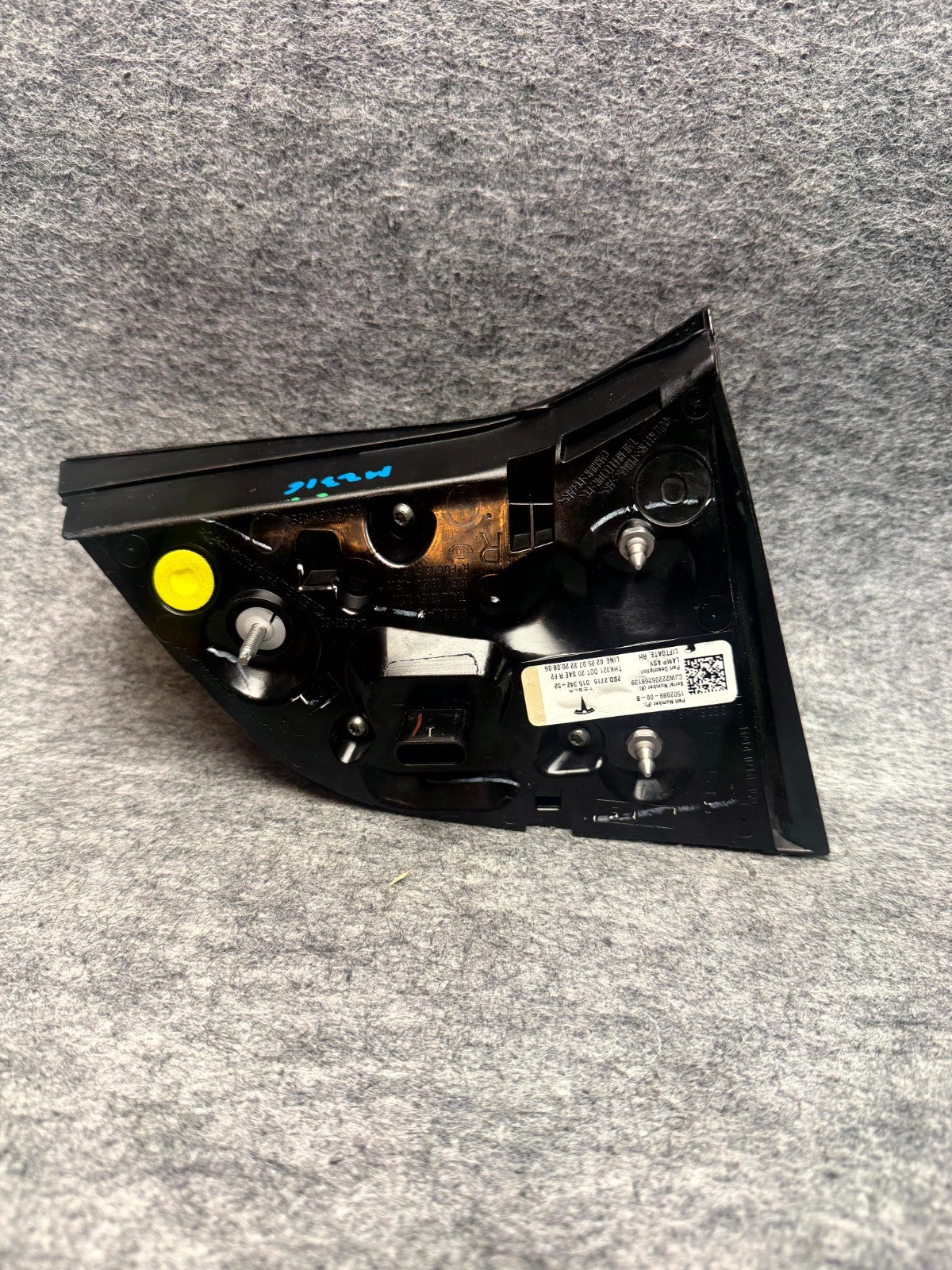 ♦️2017-2023 TESLA MODEL 3 REAR RIGHT SIDE INNER TAILLIGHT LAMP OEM, 1502089-00-B
