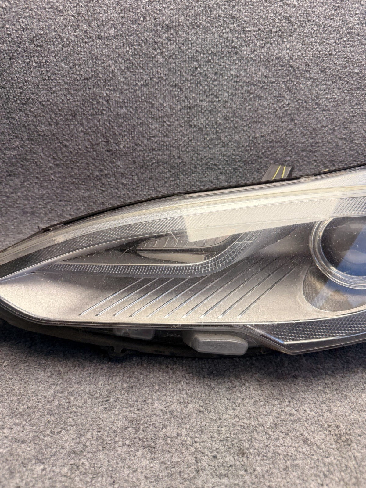 Tesla Model S Headlight Head Lamp Front Left 2012-2016 6005906-00-B OEM