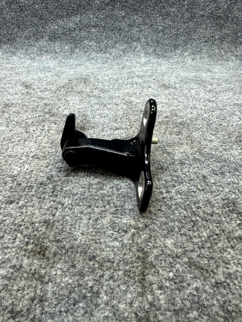 2020 - 2024 TESLA MODEL Y REAR RIGHT PASSENGER SIDE DOOR HINGE OEM, 1626080-00-C