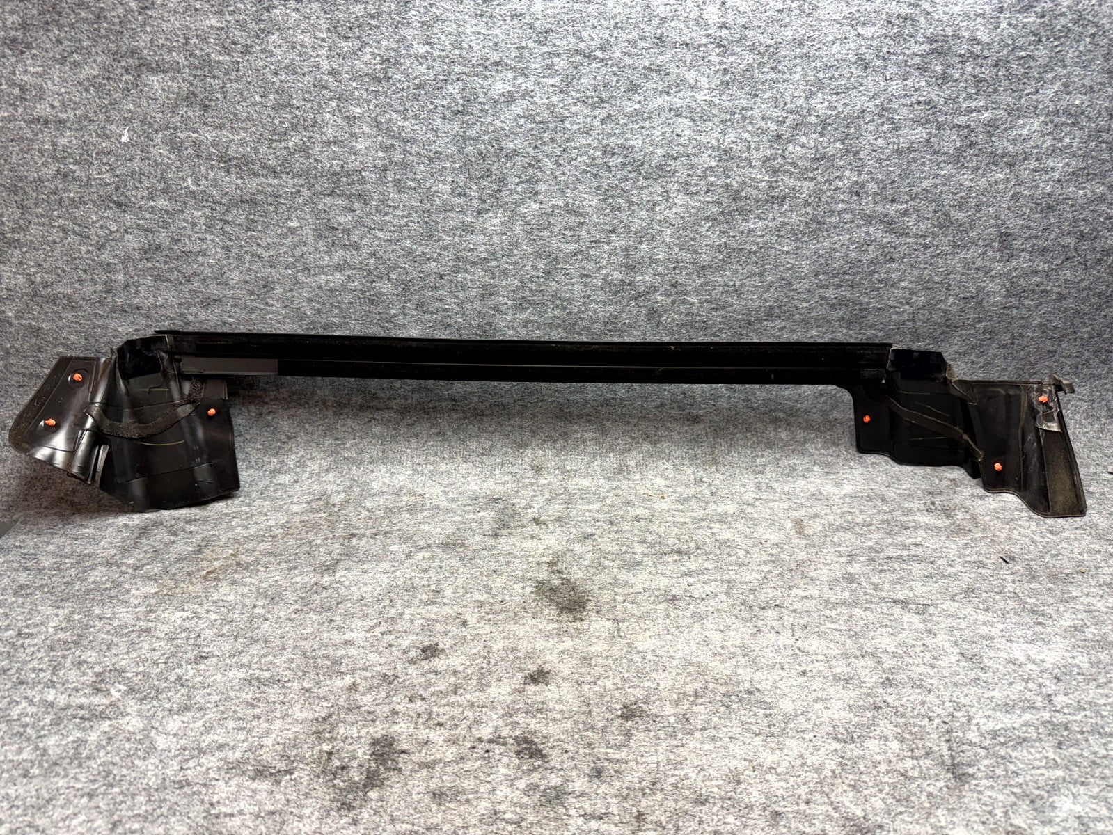 ♦️2017-2023 TESLA MODEL 3 REAR RIGHT DOOR INNER WEATHERSTRIP OEM, 1090504-00-F