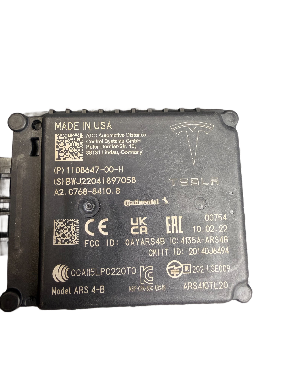 2017-2023 Tesla Model 3 Front Cruise Distance Radar Sensor 1108647-00-H