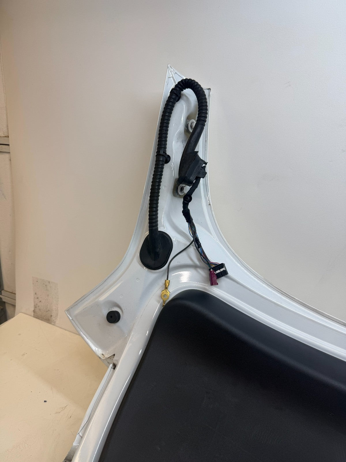 2017-2023 TESLA MODEL 3 Rear Trunk Tailgate Liftgate Deck Lid Shell Panel
