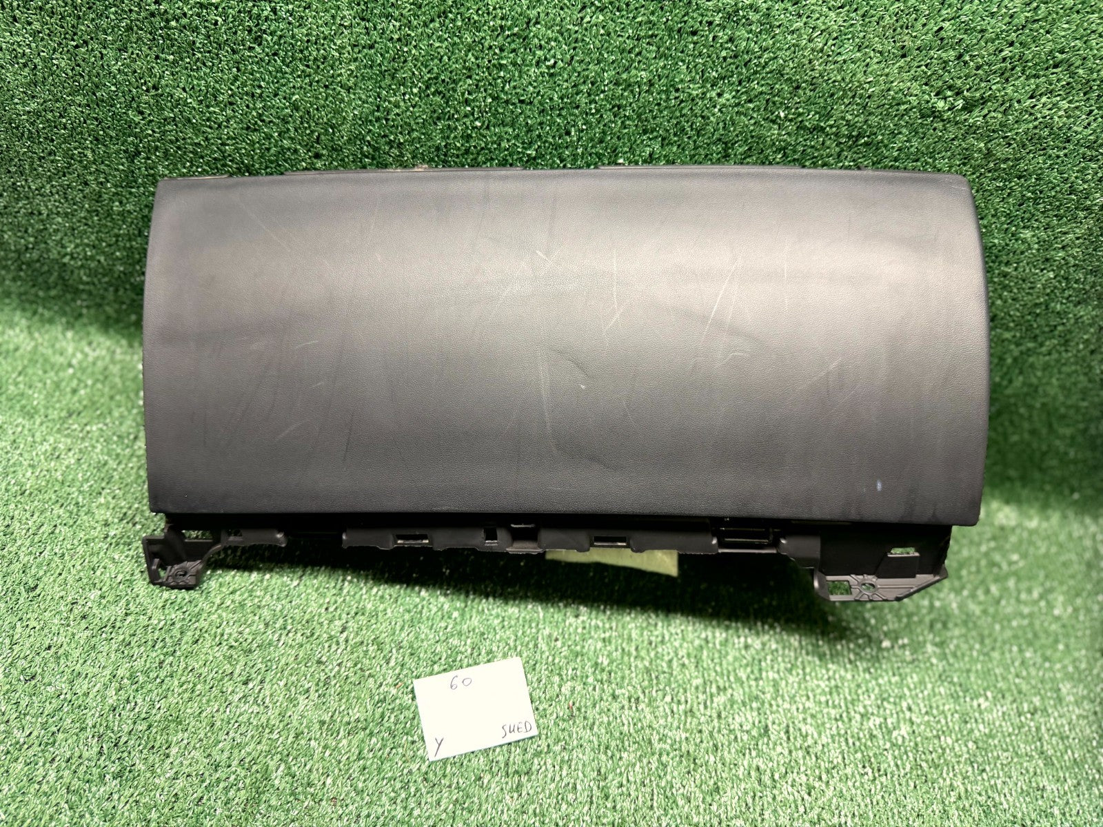 ♦️2017 - 2023 TESLA MODEL Y/3 DASHBOARD GLOVE BOX LID OEM, 1083331-00-A
