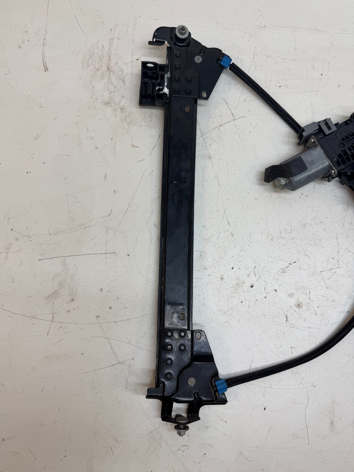 12-20 Tesla Model S Front Right Door Window Regulator & Motor 6006651-00-G