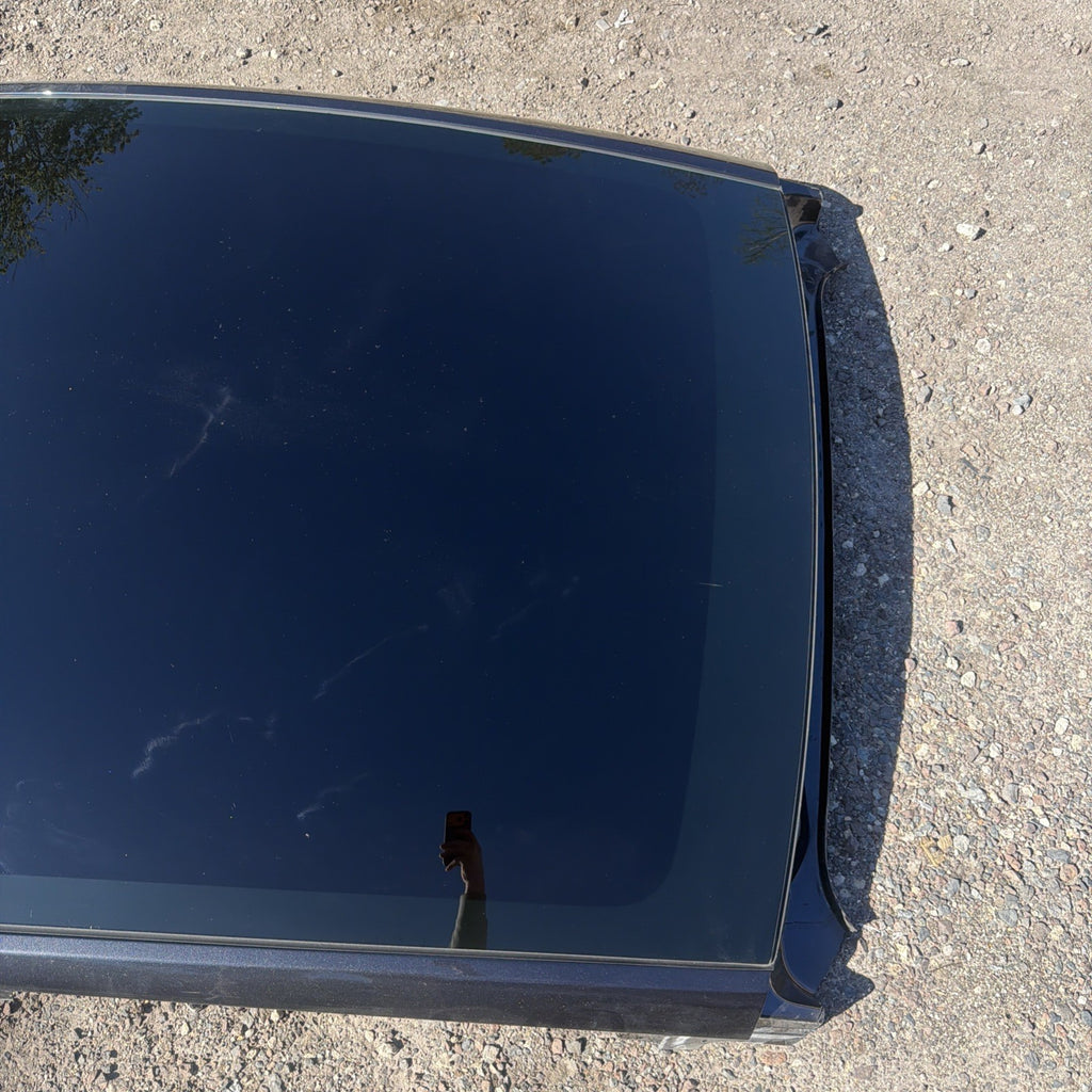 2020-2024 Tesla Model Y  Panoramic Top Roof Sunroof Window Glass