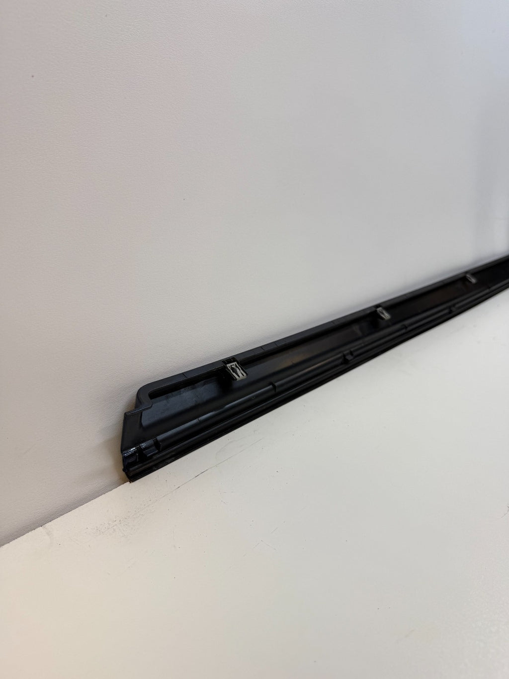2012-20 Tesla Model S Driver Side Rocker Panel Scuff Plate Molding 1012215-00-G