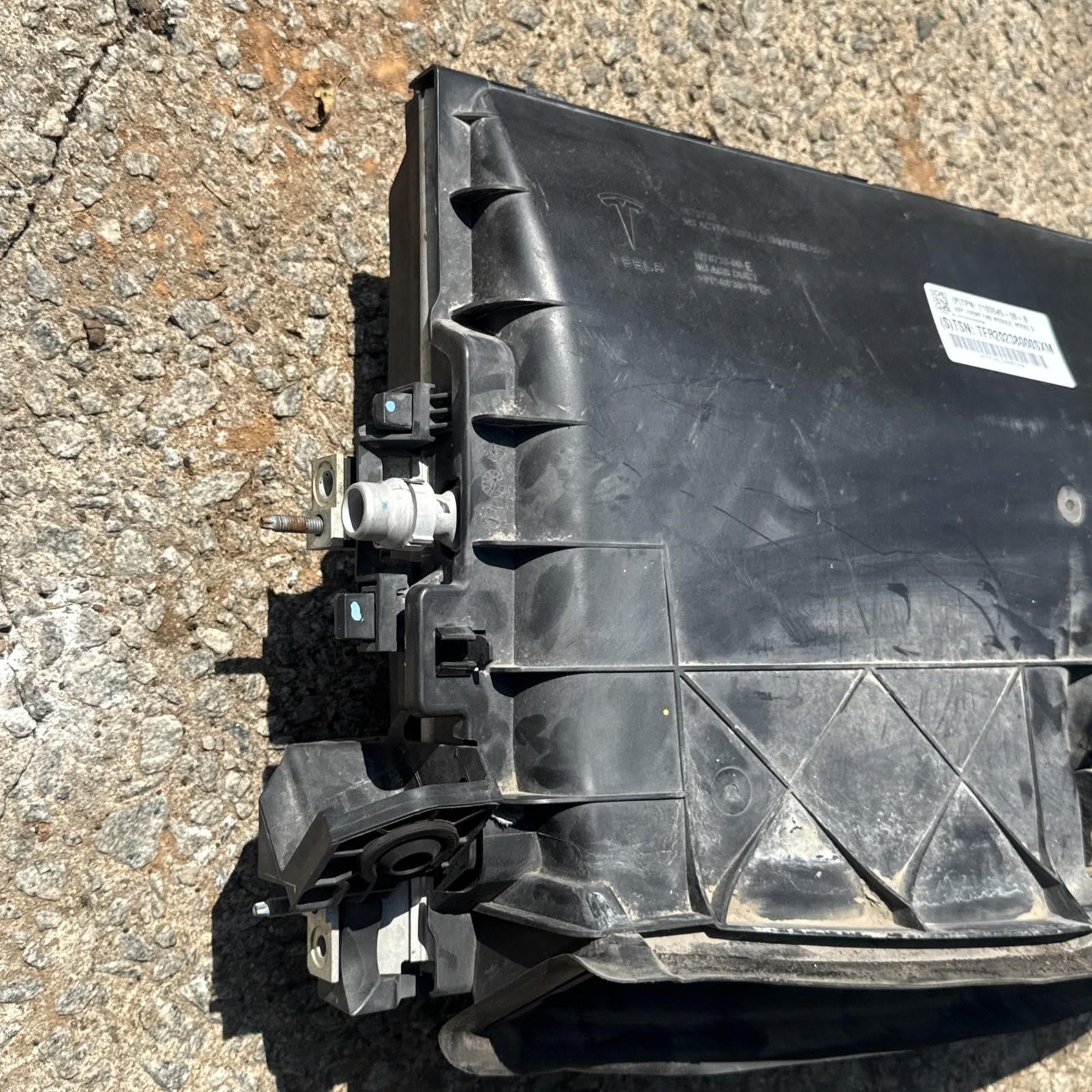 ♦️2017 - 2022 TESLA MODEL 3 COOLING RADIATOR W/ GRILLE SHUTTER OEM, 1103545-00-A