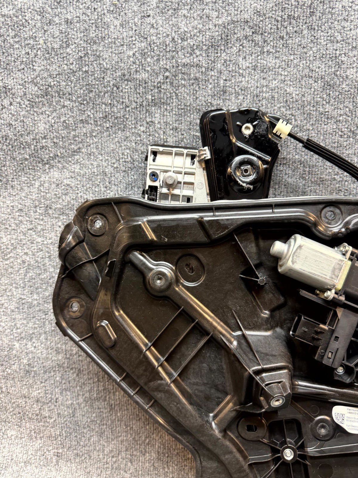 2020-2024 TESLA MODEL Y REAR LEFT DOOR WINDOW REGULATOR & MOTOR OEM, 149551201J