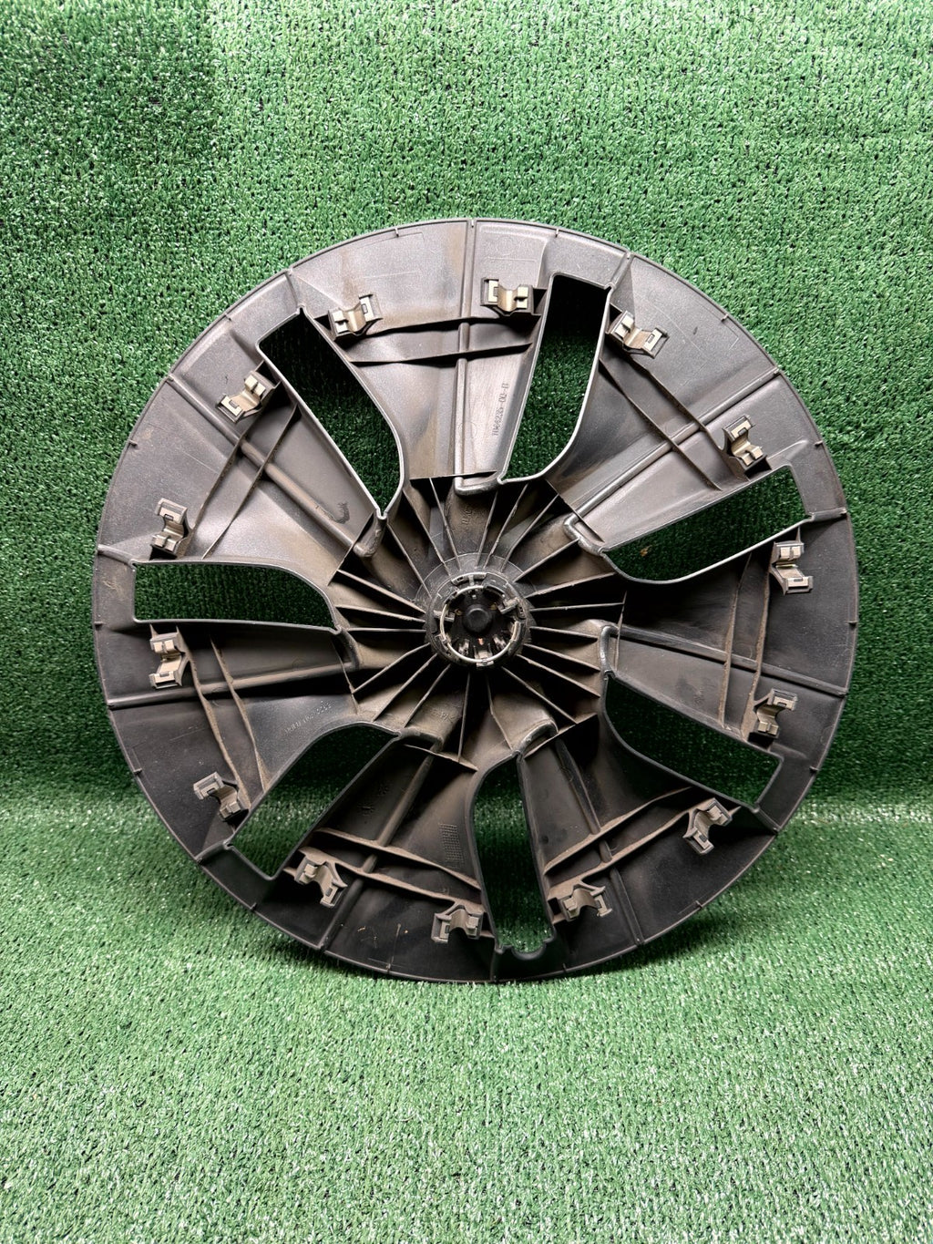 ♦️20-24 TESLA MODEL Y 19" GEMINI WHEEL RIM HUBCAP COVER OEM, 1044235-00-B