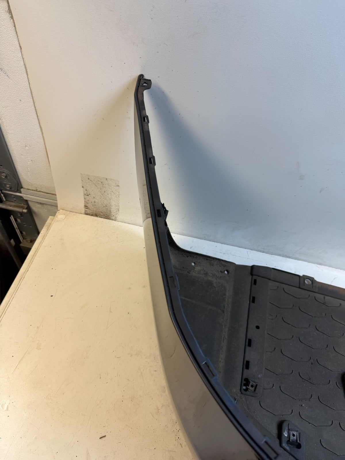 2012 - 2015 TESLA MODEL S REAR BUMPER COVER FASCIA OEM 6008179-00-D