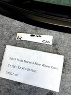 ♦️17-23 TESLA MODEL 3 REAR RIGHT QUARTER WINDOW GLASS W/ MOLDING OEM, 43R-011570