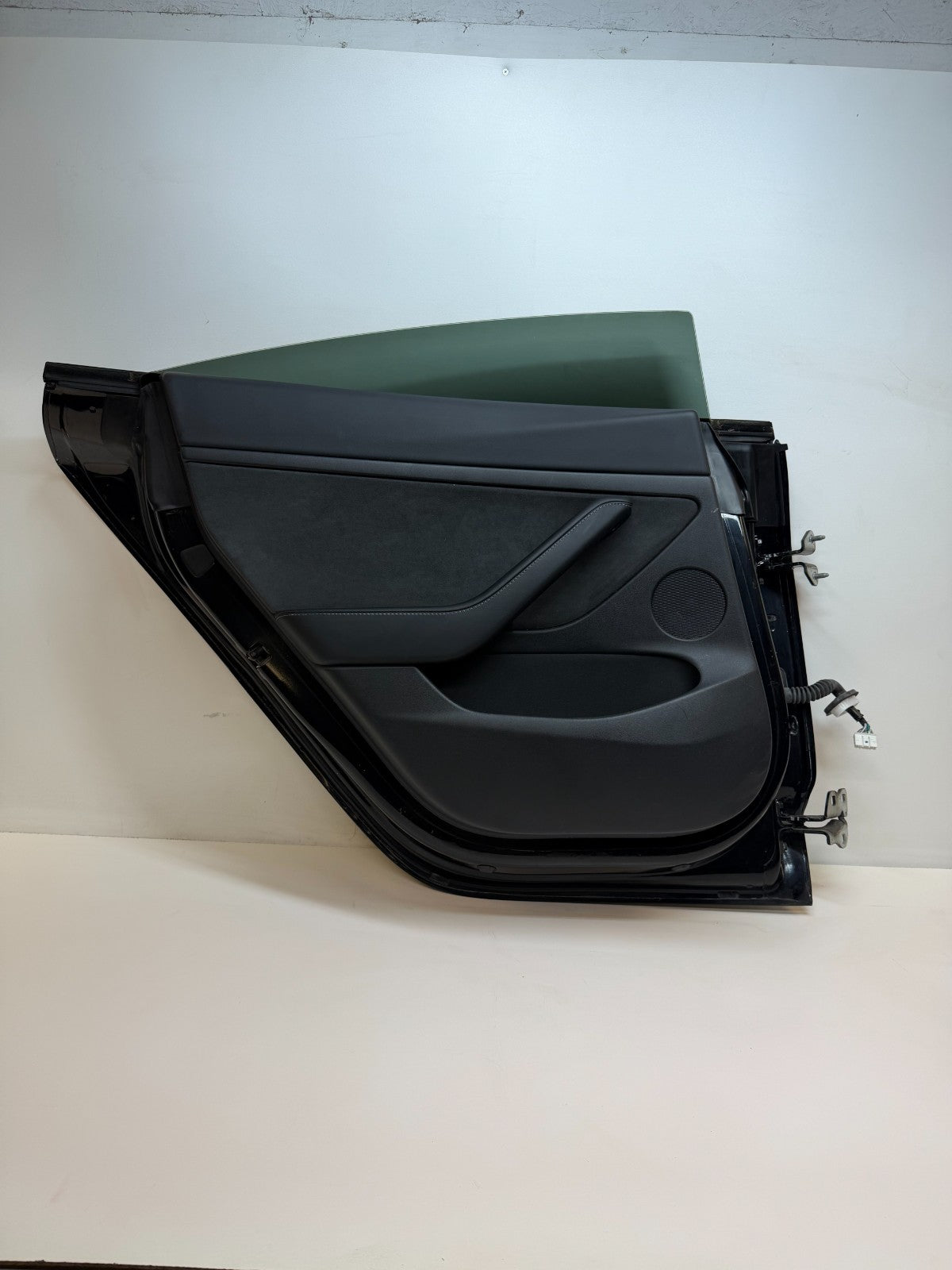 2017-2023 TESLA MODEL 3 REAR LEFT COMLETE DOOR ASSEMBLY