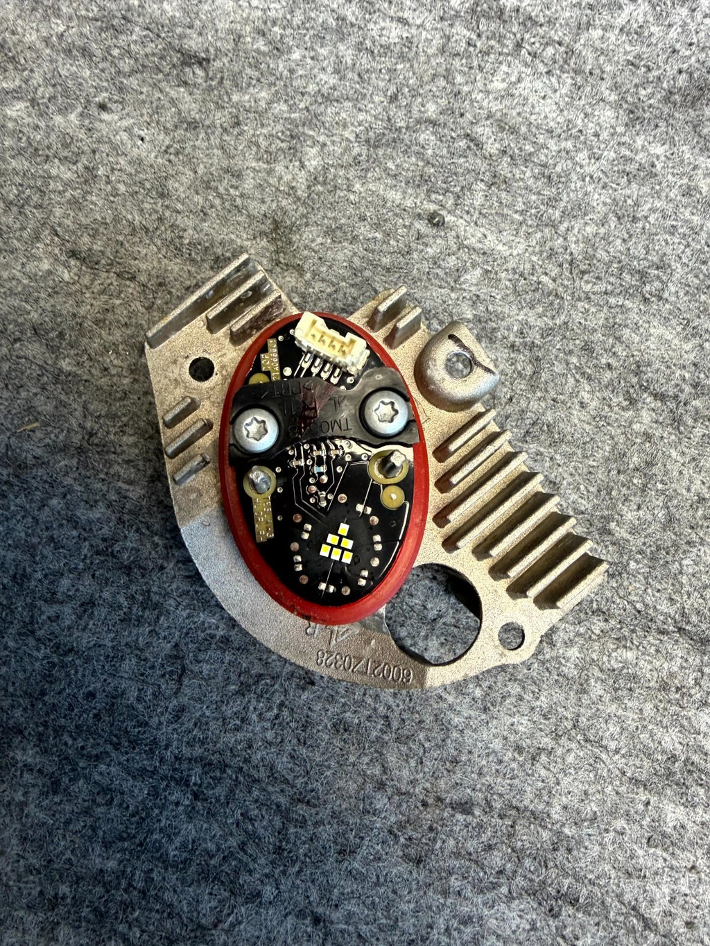 ♦️17–23 TESLA MODEL 3 FRONT RIGHT SIDE HEADLIGHT BALLAST MODULE OEM, 6002TZ0328