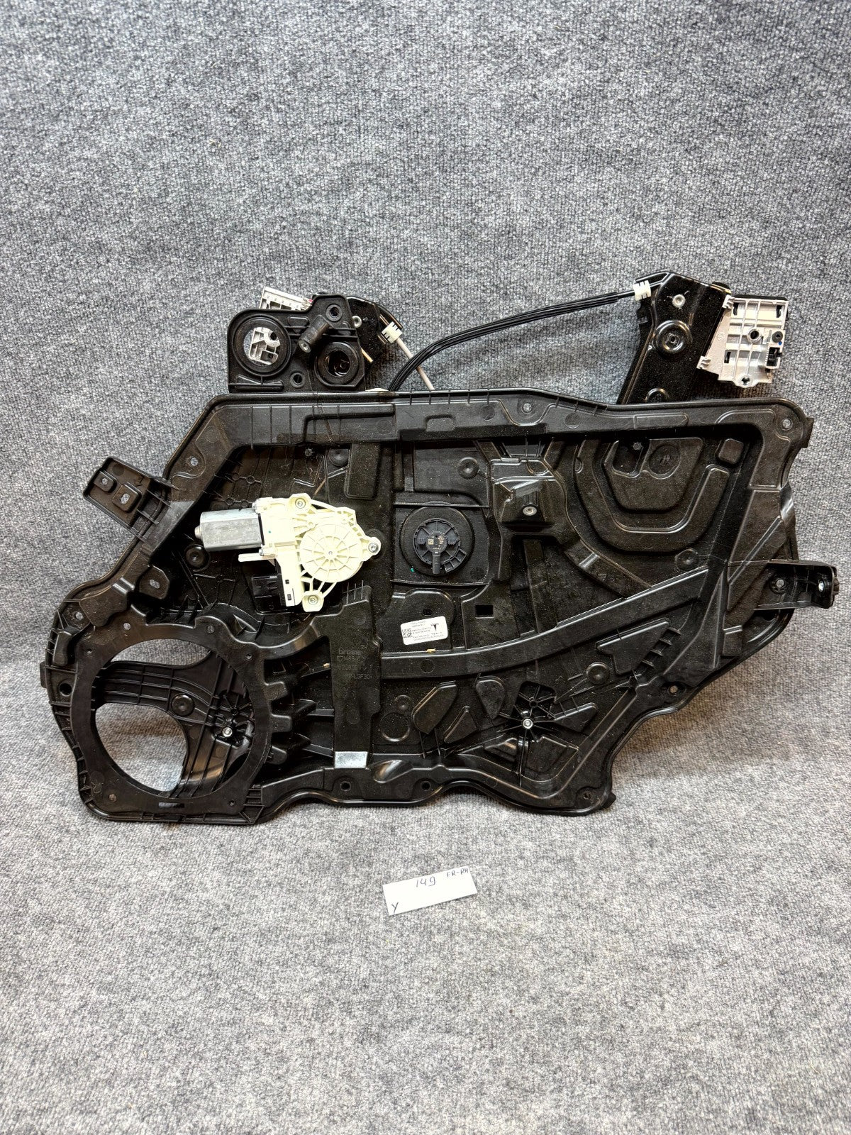 2020-2024 TESLA MODEL Y FRONT RIGHT DOOR WINDOW REGULATOR & MOTOR OEM,149550900J