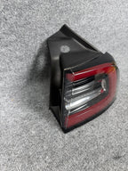 ♦️2017 - 2023 TESLA MODEL 3 REAR RIGHT PASSENGER SIDE TAILLIGHT OEM, 1077398-00