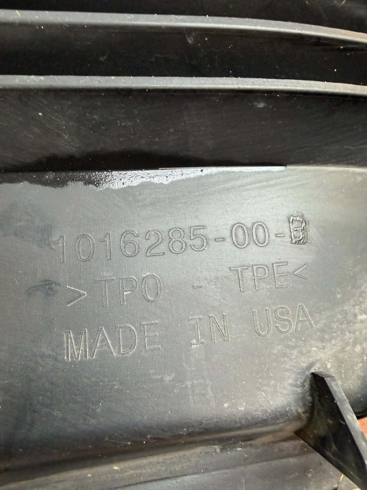 2012-2016 TESLA MODEL S FRONT LEFT DRIVE FENDER LINER SPLASH SHIELD 1016285-00-B