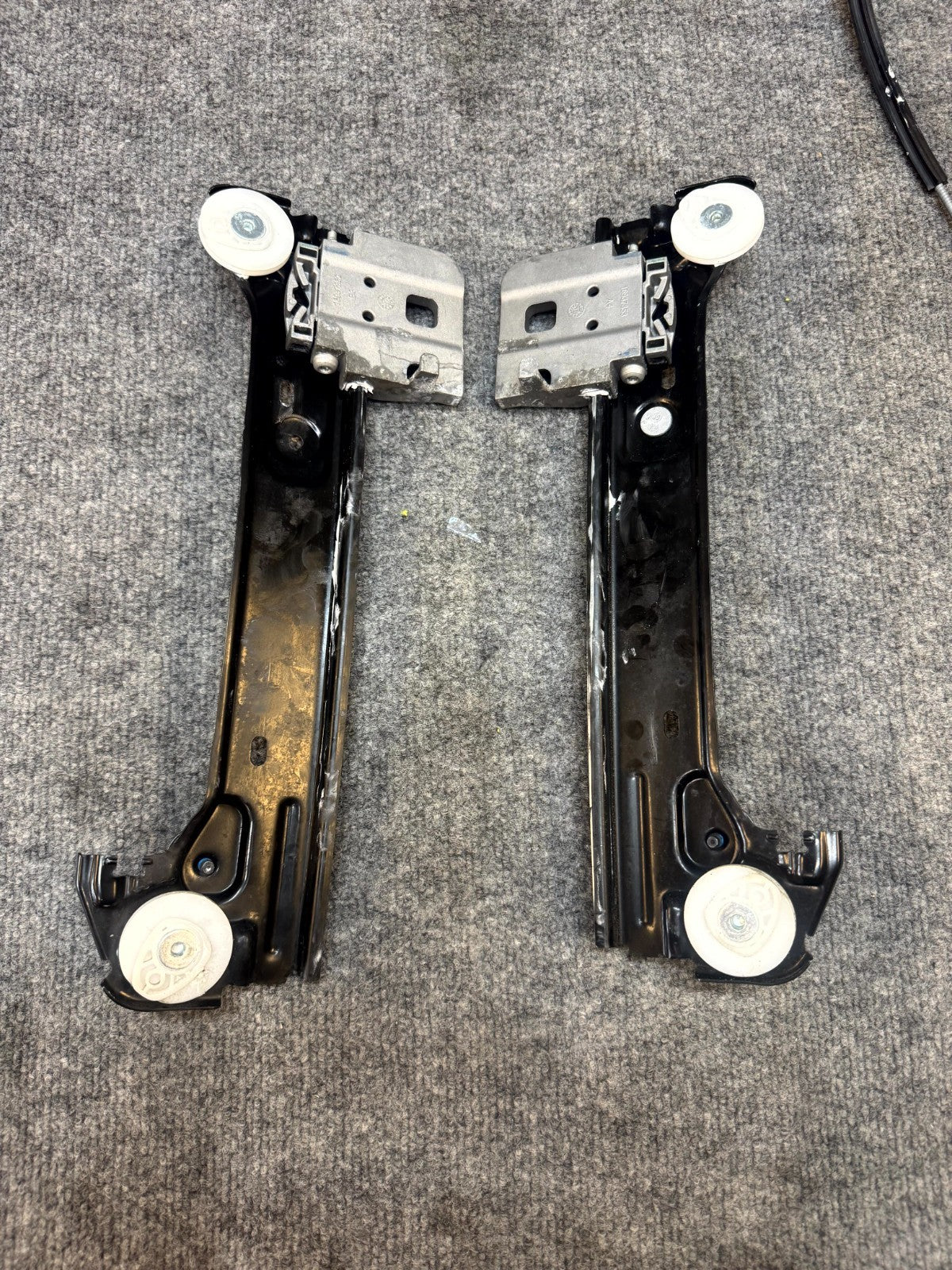 2017-2023 TESLA MODEL 3 REAR RIGHT DOOR WINDOW REGULATOR & MOTOR OEM, 109662310F