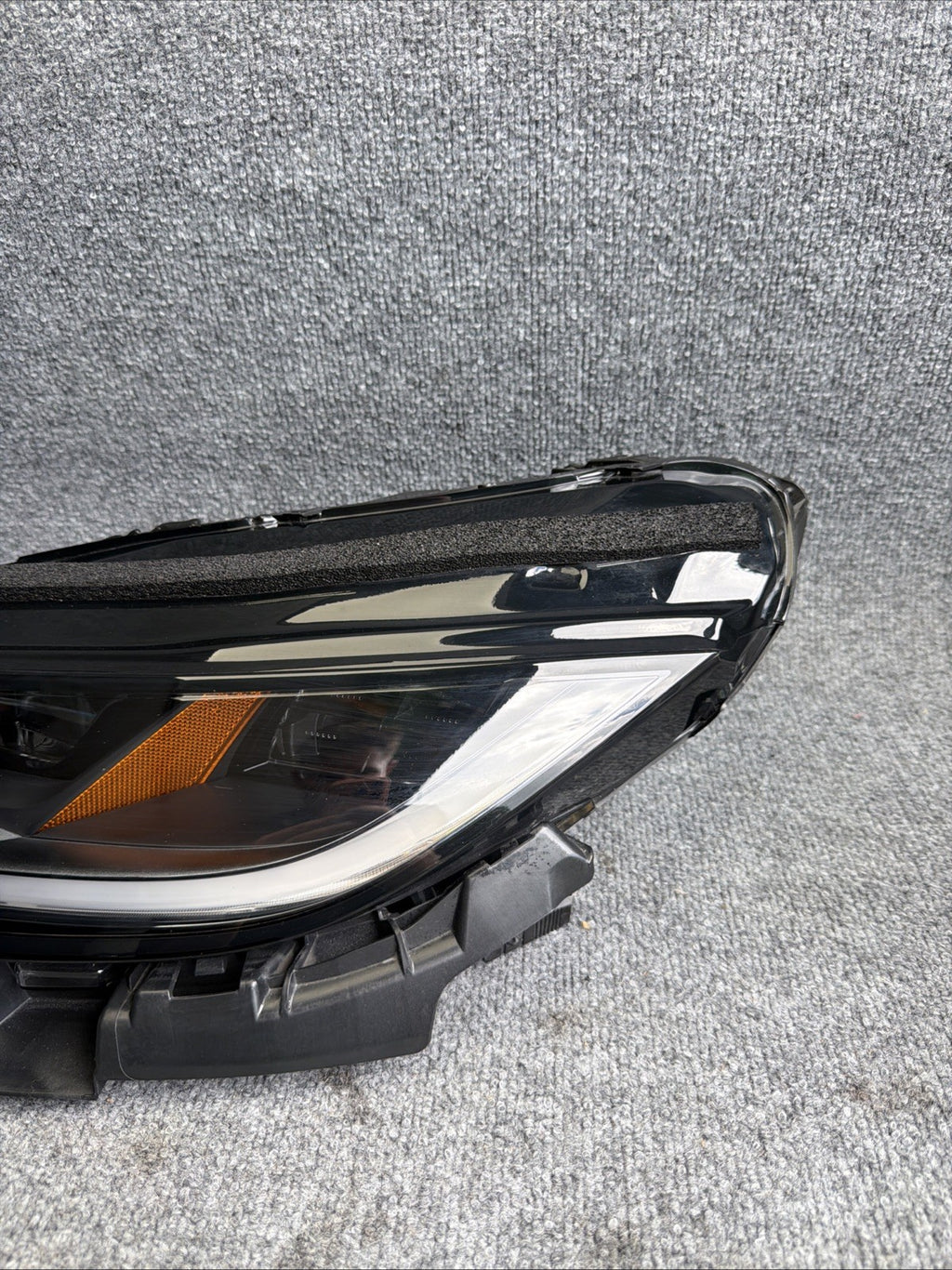 2024-2027 Tesla Model 3 Front left Driver Side LED headlight 1694086-00-G