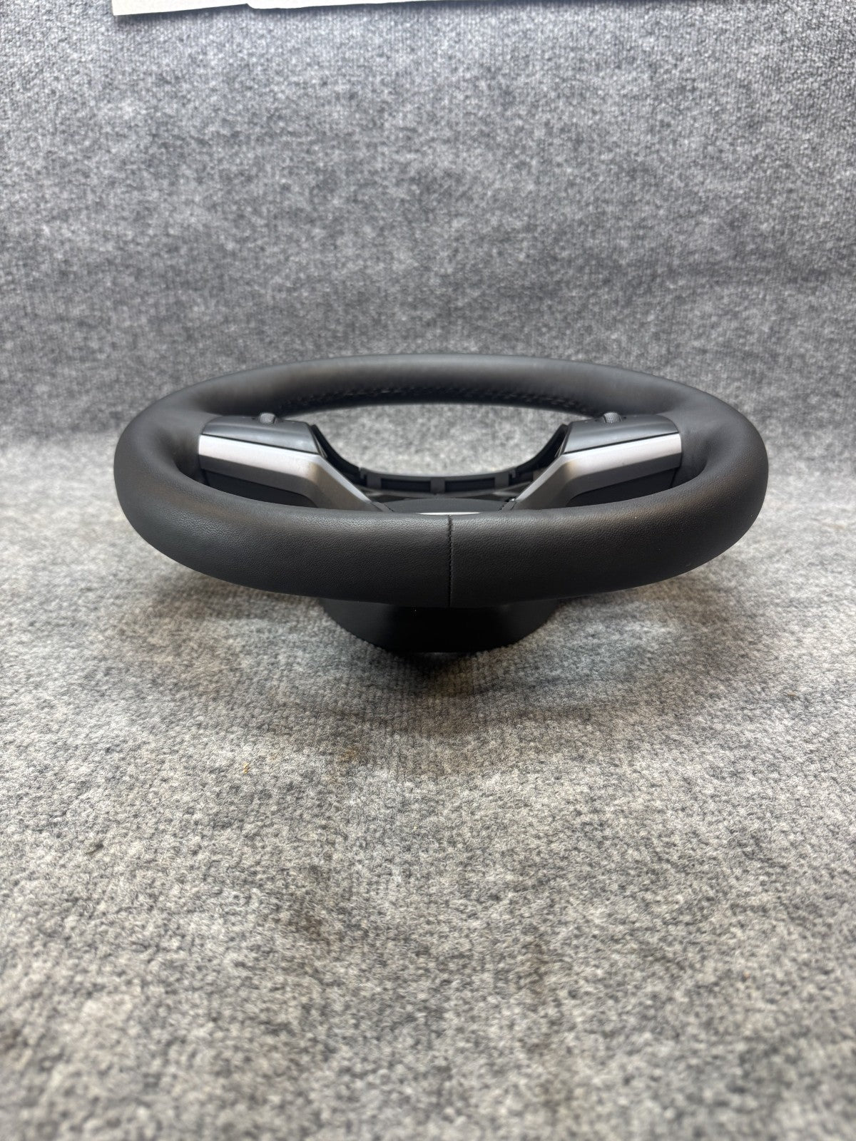 20-24 TESLA MODEL Y LEATHER STEERING WHEEL W/ CONTROL SWITCHES OEM, 1095222-00-N