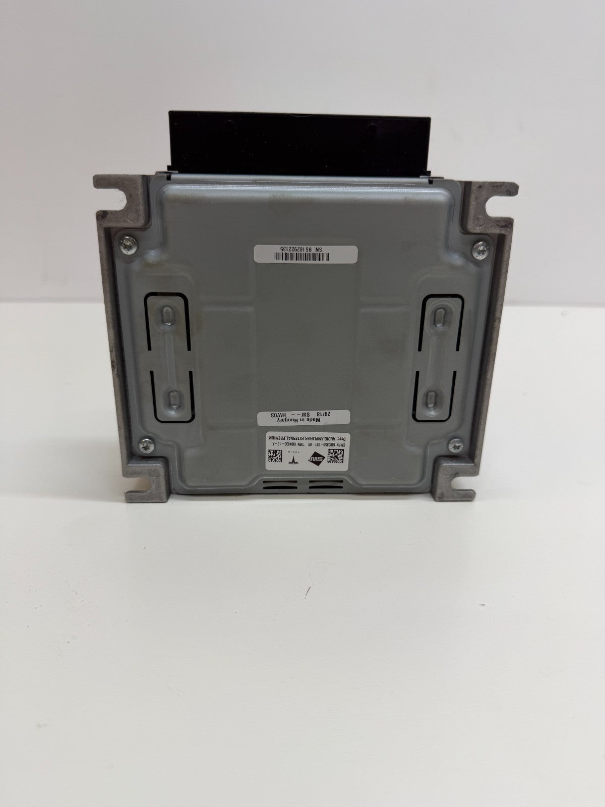 2012-2020 Tesla Model S External Amp Audio Sound System Amplifier 1004833-10-A
